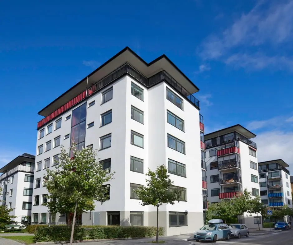 Edificios de una comunidad de vecinos parte de una administración de fincas